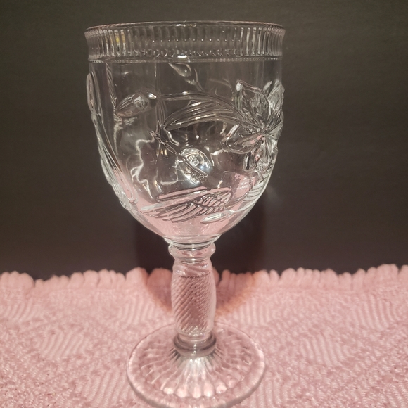 Hummingbirds Clear Goblet - Picture 3 of 8